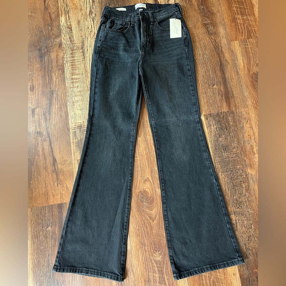 Universal Thread Black Flare Jeans